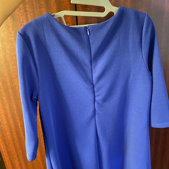 Flowy Cut Out Dress - Picture 4 of 4